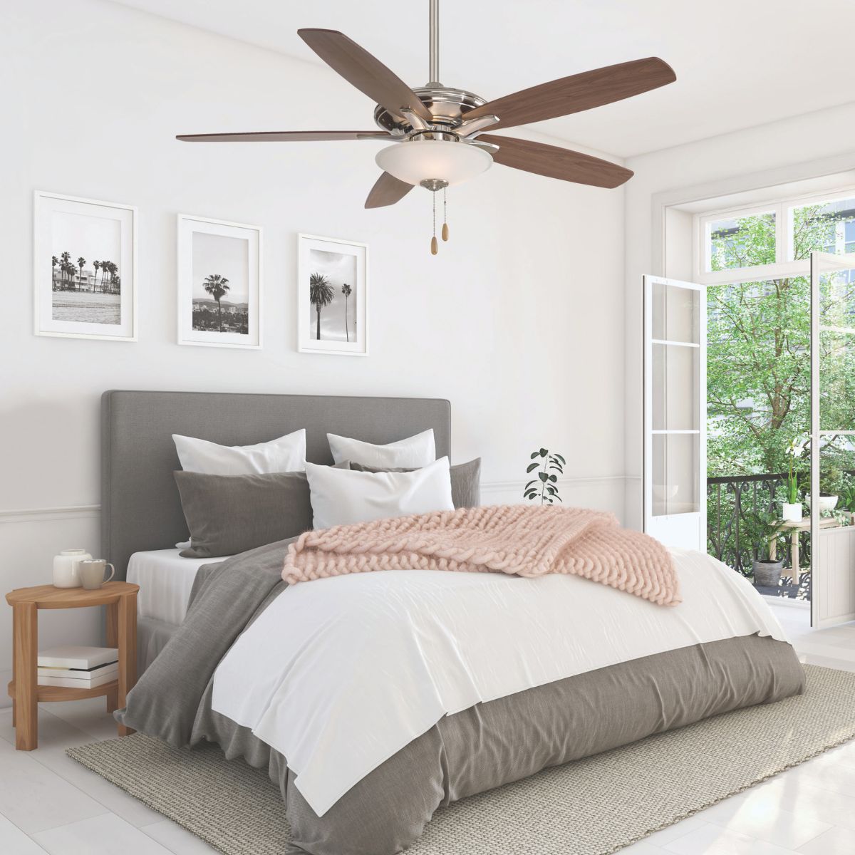 Image of a fan in a master suite
